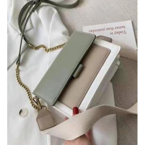 2023 New Pu Solid Women Fashion Handbags Pearlescent Wholesale Women Handbags Acrylic Chain Designer Shoulder Bags For Women