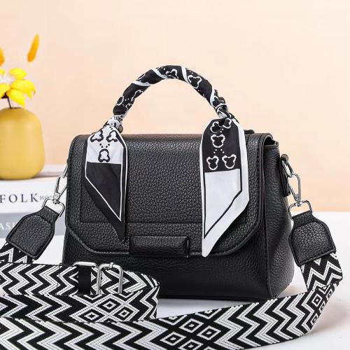 2023 Hot selling fashion design ladies shoulder bags snakeskin pu leather crossbody purse chain handbags for women