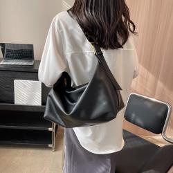 Korean Fashion Wholesale Women Handbags PU Chains Quality Handbags Classical Vintage Bags Women