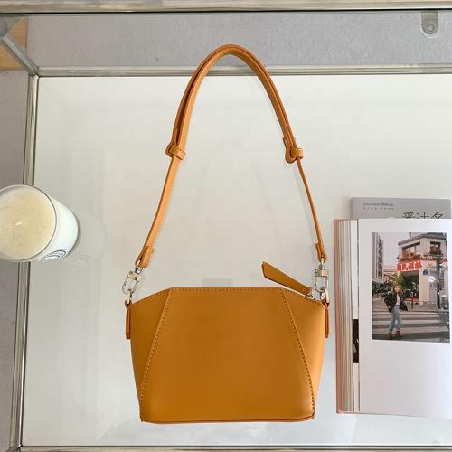 Factory low price wholesale stock PU leather shoulder bag adjustable chain crossbody bag hot handbag ladies