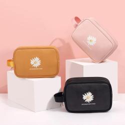 Net pu small daisy portable cosmetic bag three piece waterproof toiletry bag custom portable storage bag