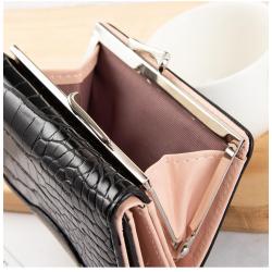 2024 New Arrival Retro Crocodile print PU Folding Small Wallet Cute Multi-card Short Coin Purse Driver's License Wallet for Girl carteras para mujer