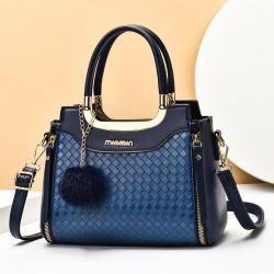 2024 New Large Capacity Women's Fashionable Shoulder Messenger Bag Single Strap Portable Chains Elegant Mother Bag Simple