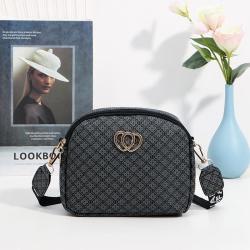 2024 Women's Large Capacity Fashionable Shell Messenger Bag Single Handle Leisure Joker Portable for Foreign Trade