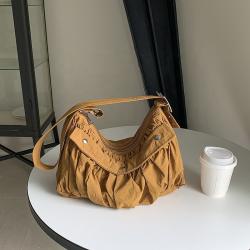 Japanese Style Casual Large Capacity Messenger Bag Nylon Fashion  Outing Sports Bag New Korea designer  Versatile Shoulder bag