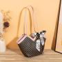 2024 Ladies Fashionable Flower Shoulder Bag Portable Single Handle Handbag Chain Decoration Foreign Trade Small Wholesale Bag