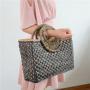 New design in 2019 simple and generous weaving ladies hand bags