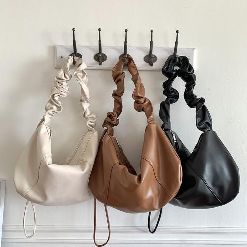 2024 Factory Wholesale High Quality PU Leather Tramp Bag Drawstring Pleated Design Crossbody Large Capacity Tote Bag Women