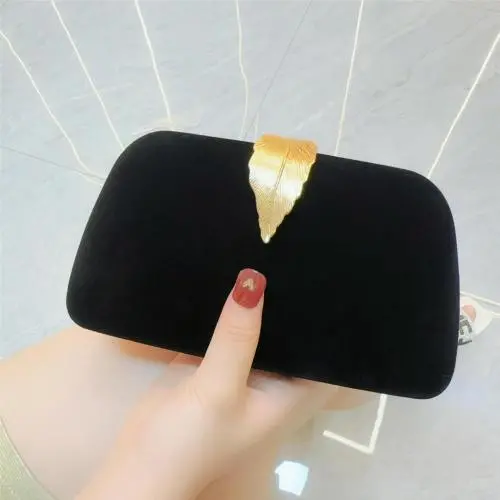 Hot selling metal leaf handbag formal dress bag colorful evening bag box shaped velvet clutch bag for women