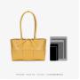 OEM ODM Customized Luxury 2023 Trendy Woman Woven Style Genuine Cowhide Split Leather Ladies Designer Tote Shoulder Bag Handbag