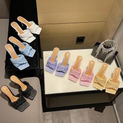 Summer Fashion Women Woven Rattan Flat Slippers Ladies Square Toe Pu Leather Slip On Slide Sandals