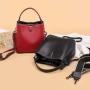 OEM Luxury Designer Casual Bucket Handbag for Women Striped Crossbody Shoulder Bag with Leather and Lock Decoration