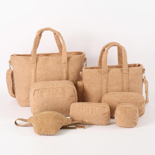 RTS Low Moq Wholesale Custom Sherpa Outdoor Pink Gym Bag Travel Luggage Bags Kids Duffle Bag