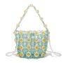 2024 Wholesale Small Fresh Handmade acrylic  Beaded Daisy Portable Bucket Bag Round Hollow Beaded Shoulder Messenger Bag