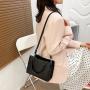 Hot Sale Small Square Chain Women Handbags Chain Strap Messenger Purses Fashion Handbags for Ladies Custom Women Hand Bag