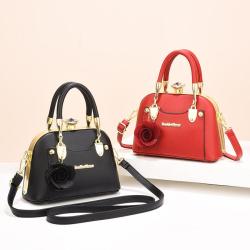2024 wholesale High Quality glossy women bags one shoulder crossbody women's PU leather handbags with flower pendant