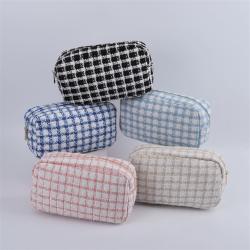 New Arrival Custom Printed Zipper Pouch For Women  Korean Girls Beach Beauty Travel Customized Cosmetic Bag