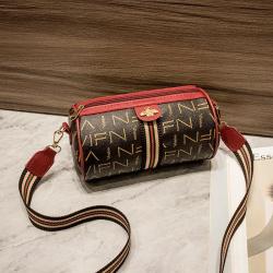 Women's retro pillow bag with red cross-border vintage pattern, single shoulder fashion cosmetic bag, in stock for ladies