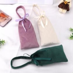 Custom Colorful Soft Velvet Handle Drawstring Packaging Gift Bag Logo Printed Wedding Favor Party Gift Jewelry Velvet Pouch