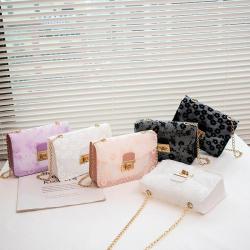 2024 new fashion lace small square bag Korean style casual mobile phone bag mini chain women's crossbody shoulder bag wholesale