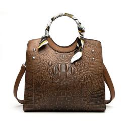 2024 New design women's fashion handbags rivets large capacity casual simple shoulder bag