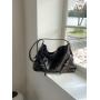 New pleated design student tote bag Large capacity cool shoulder bag Retro pattern PU soft leather cross-body bag