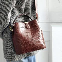 New Crocodile Pattern Bucket Bag Casual Portable Cross-body Shoulder Bag