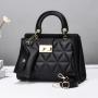 Niche Light Luxury Bag Women's High-end Large-capacity Handbag 2022 New Trendy Fashion Diamond One-shoulder Messenger Pure Bag