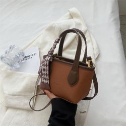 Square Designer Handbag Wholesale Chains Bag Ladies Women Fashion customs handbag Top Fashion Wholesale Women Handbags