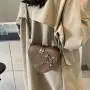 Minimalist design popular women's handbags