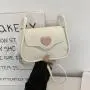 Caring Young Girl Bag 2022 Autumn Fashion Simple Crossbody Bag Fashion Texture One Shoulder Underarm Bag