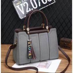 2023 New Solid Pu Women Fashion Handbags Ringer Pattern Wholesale Women Handbags Rivet Designer Shoulder Bags For Women