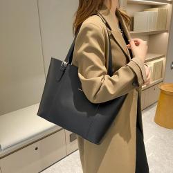 2024 New Arrival Fashion Bags brand Golden Chain pu leather shoulder bags Ladies trendy luxury handbags for women