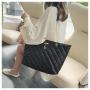 KBW276 2023 Hot Selling Women's Bags Embroidery Line Diamond Lattice Chain Crossbody Bag High Quality Deer Shoulder Bag