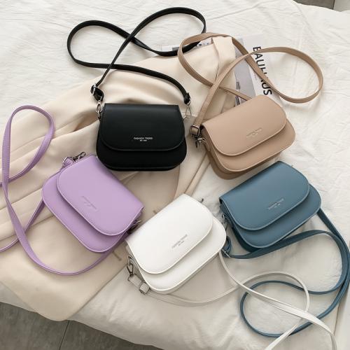 2024 New Korean Messenger Bag Retro Versatile Shoulder Women's Bag China Wholesale PU Ladies' Bags