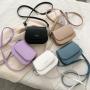 2024 New Korean Messenger Bag Retro Versatile Shoulder Women's Bag China Wholesale PU Ladies' Bags
