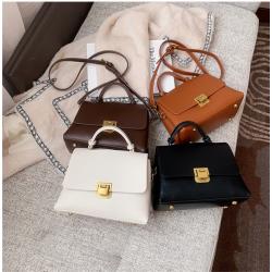 2022 Retro Women's Handbag New Fashion Single Shoulder Crossbody Bag  With Lock Large Capacity Cover Bucket Tote  Ladies Bag