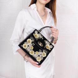 New Trendy Pu Ladies Bags elegance designer handbags for Women handmade flowers and embroidery bags  factory direct sales 24 cm
