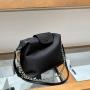 2024 Custom Fashion Dumpling Ladies Tote Bags For Women With Shoulder Chain