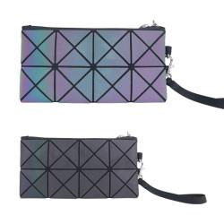 Customized OEM DEM Acceptable Carbon Lined Smell Proof Holographic Fabrics Bag for Smoking Accessories