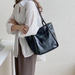 Latest Korean Fashion Large Capacity Handbags Large Capacity Shoulder Bag Trend Versatile Simple Pu Leather Shoulder Handbags
