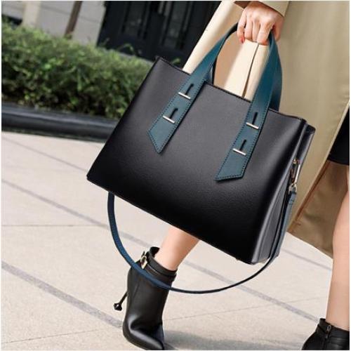 New Trendy PU Leather Women's Crossbody Handbag Fashionable Large Capacity Ladies Purses Zipper Closure Two Portable Handles