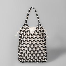 Fashionable Design Handwoven Hollow Wooden Bead Handbag