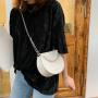 HR351 New Fashion Chain Pearl Handheld Shoulder Bag Simple Crossbody Saddle Bag PU Leather Magnetic Button Oval Bag For Women