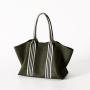 Primeira camada de couro novo nicho design bolsa simples e elegante