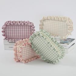 2022 New Design Multicolor Gingham Ruffle Cosmedtic Bags Nylon Pouch Women Fashion Plaid Travel Bag Plaid Makeup Bag