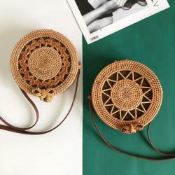 New retro grass woven beach tourism crossbody handmade woven bag