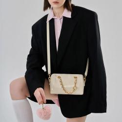 2024 New Arrival Shiny Pu Leather Bag With Metal Chain Handle Mini Barrel Woman Handbag Ladies Crossbody