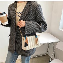 2023 New Fashion Chain Versatile Ins Thread Messenger Bag Hot Sell Zipper Square Bag China Wholesale PU Ladies Shoulder Bag