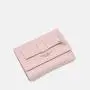 SUSEN CHRISBELLA ODM OEM New Arrival 2024 hot sale wholesale Pu Leather custom logo luxury short wallet women